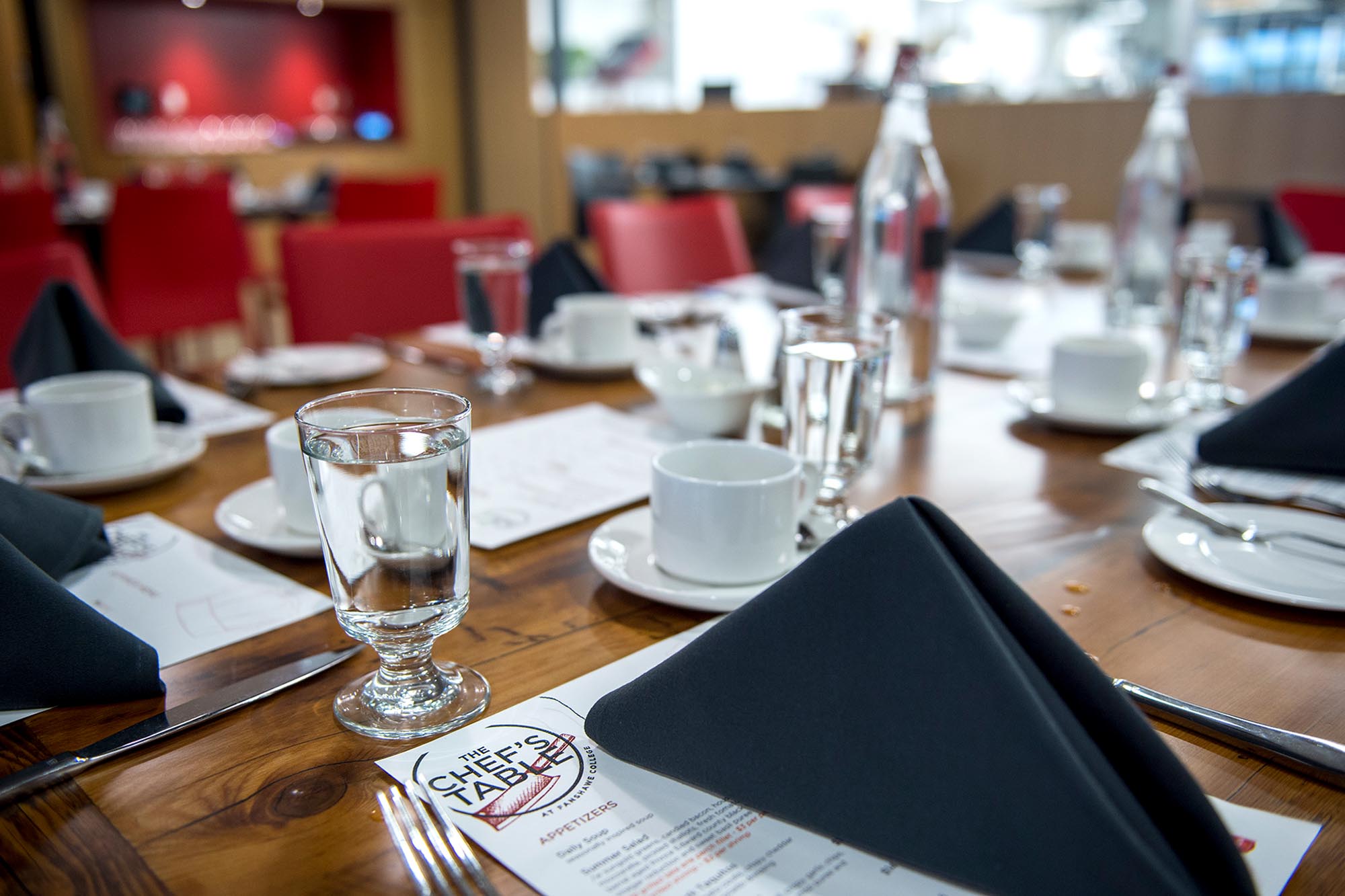 Table setting in The Chef's Table