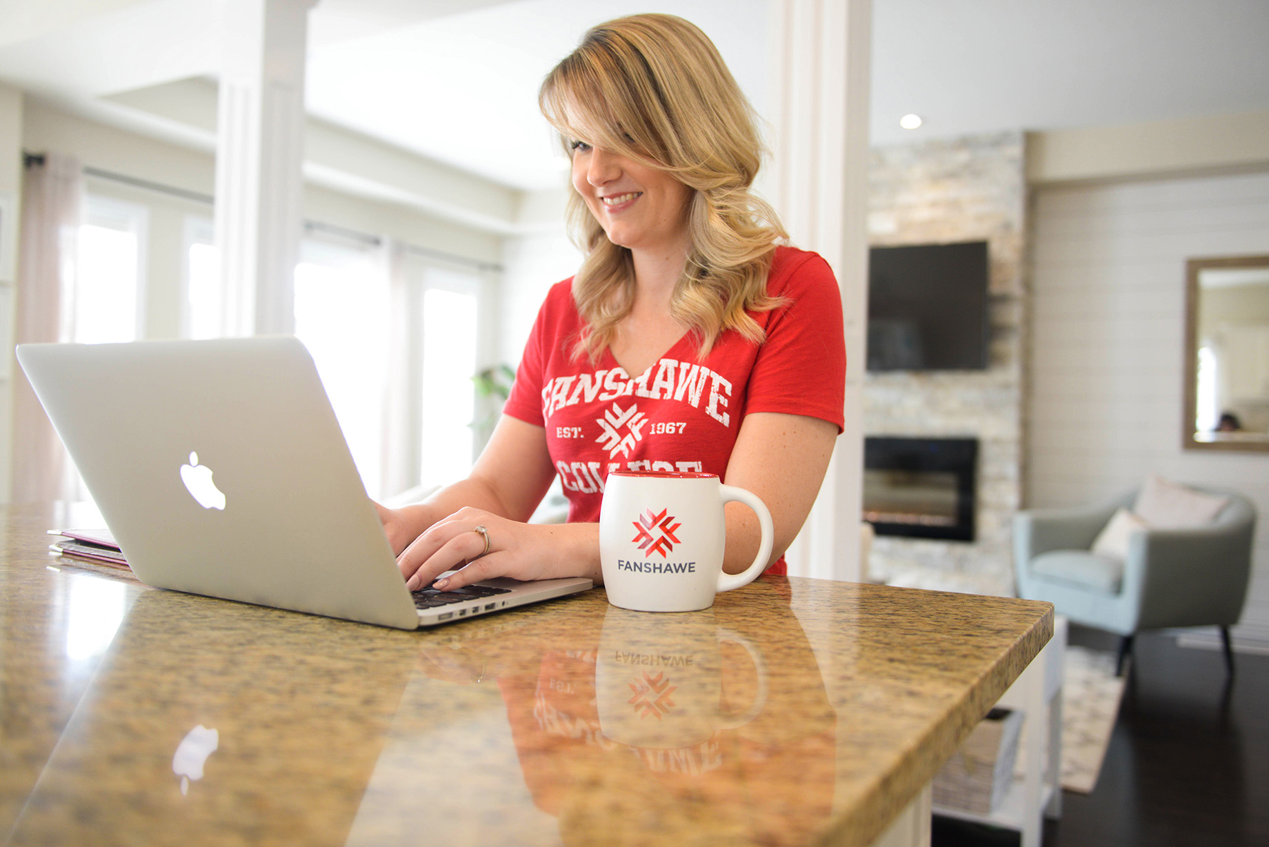Fanshawe recruiter virtually speaking with a prospective student