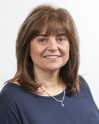 Angela Guernsey headshot