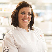 Photo of Chef Erin Cirecelli-Russell