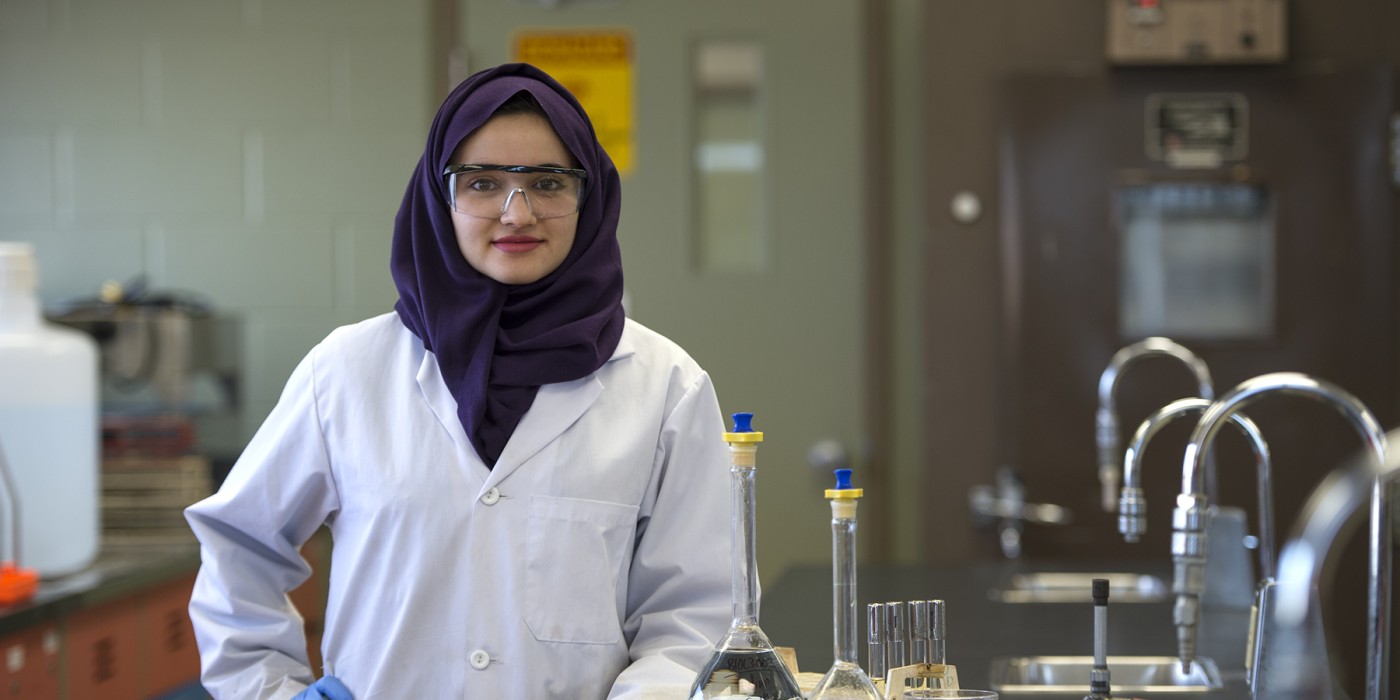 Biochemical degree student in the lab