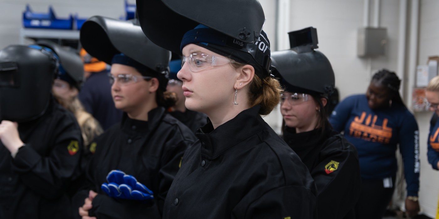 High school students attending Jill of all Trades