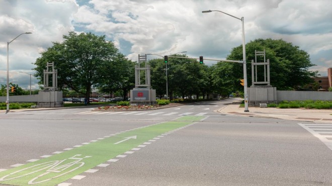 Image of Fanshawe's front gates at the London Campus