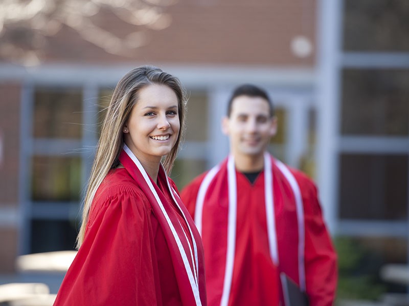 Graduate Certificate vs. Master's Degree: What's the difference? | Fanshawe  College