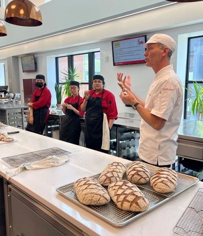 Professor from Richemont School teaches Fanshawe faculty about sourdough bread