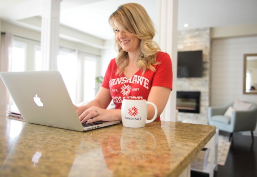 Fanshawe recruiter virtually speaking with a prospective student
